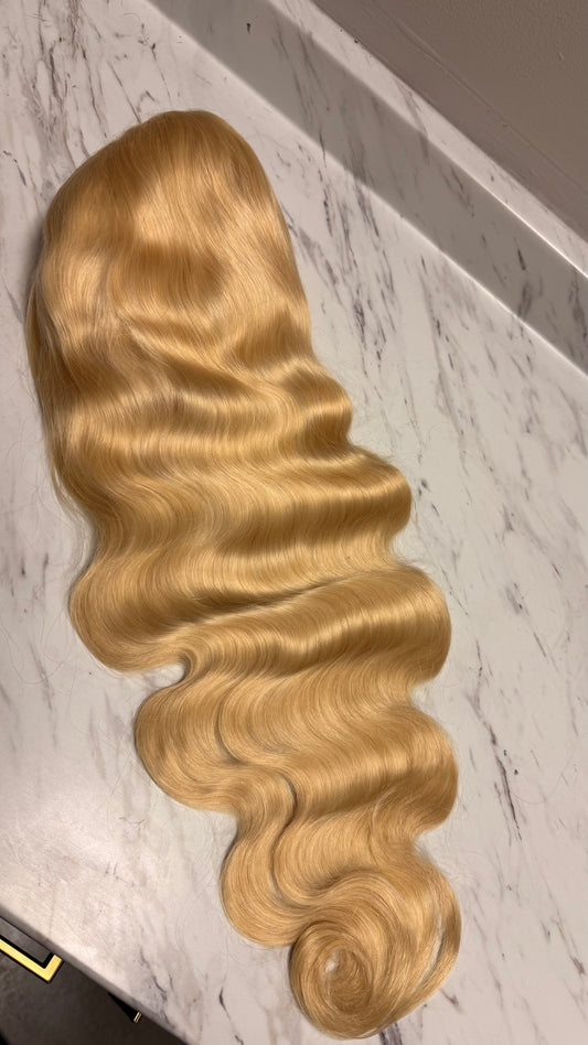 #613 Blonde Wigs Affordable     (ON HAND)